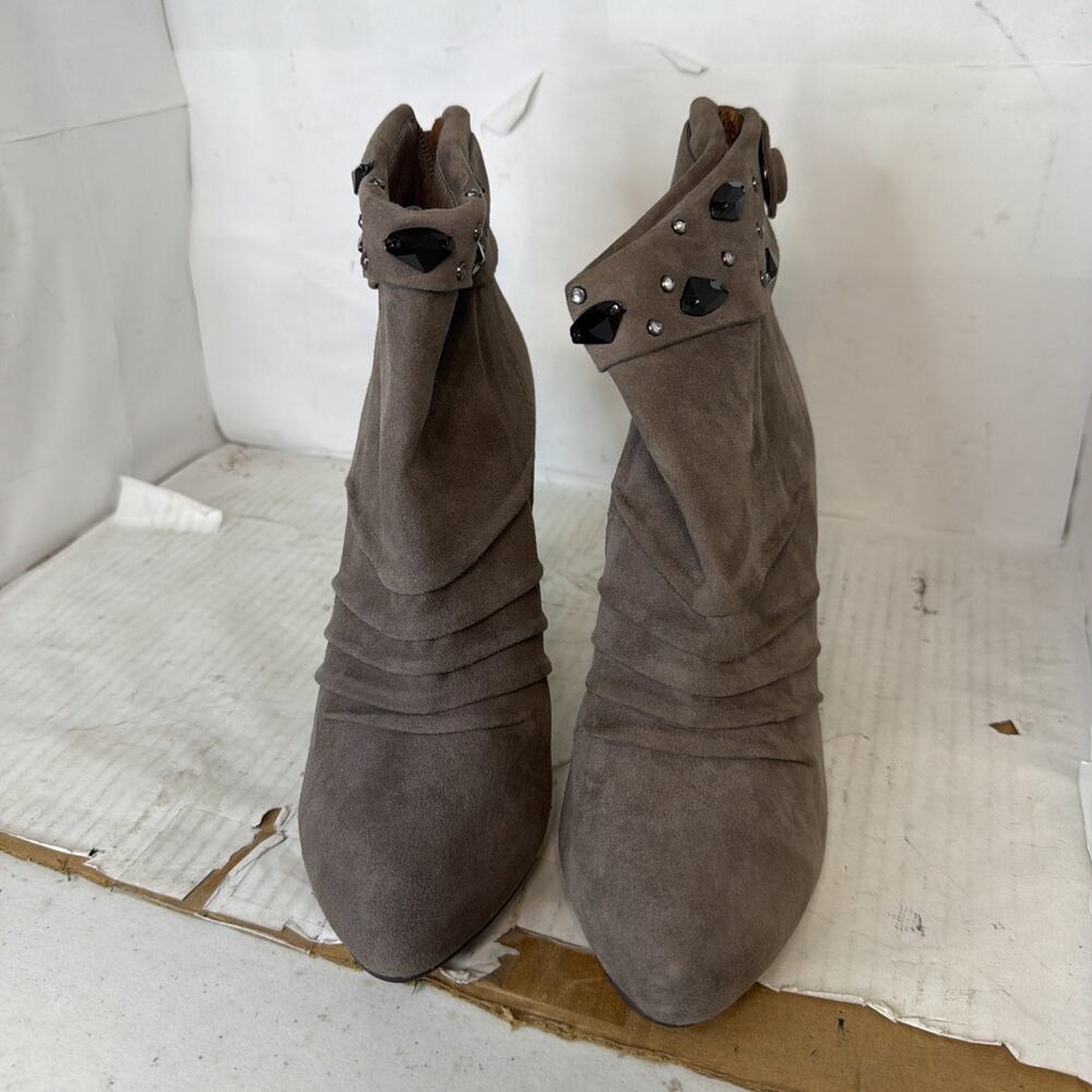 Le Saunda Womens Brown Suede Size 38 Heel Zippered No Box As Pictured